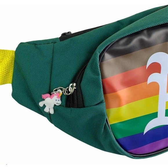Oakland A's Athletics Unisex Fanny Pack Green Rainbow Unicorn Pride Night 2019 - Picture 3 of 7